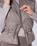 SWING OUT SISTER Pearl Active Vest Walnut Whip