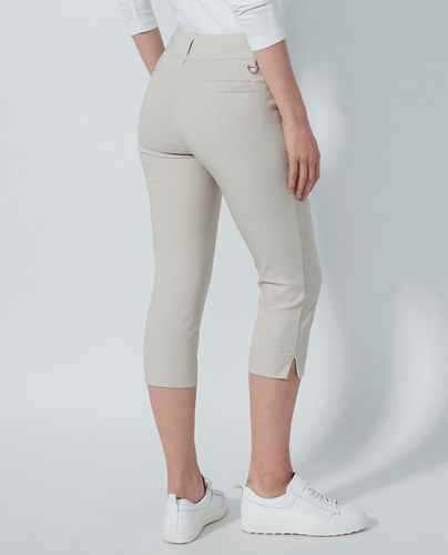 SIZE 20 - DAILY SPORTS Magic Capris 098 Raw