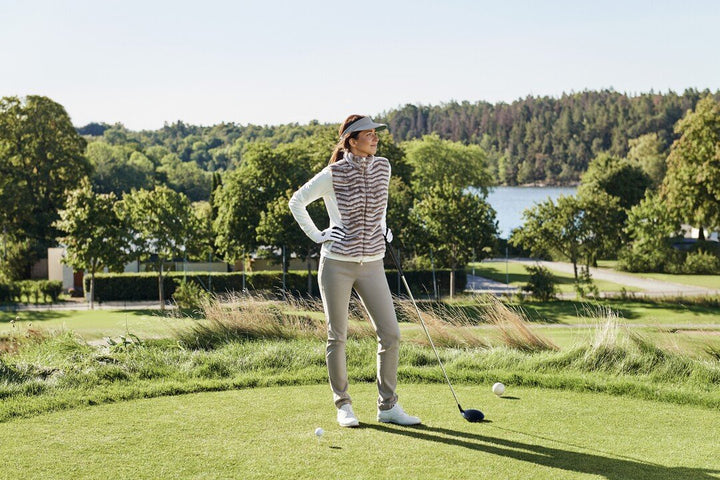 4 Must-Have Pieces to Complete Your Classy Golf Outfit This Winter